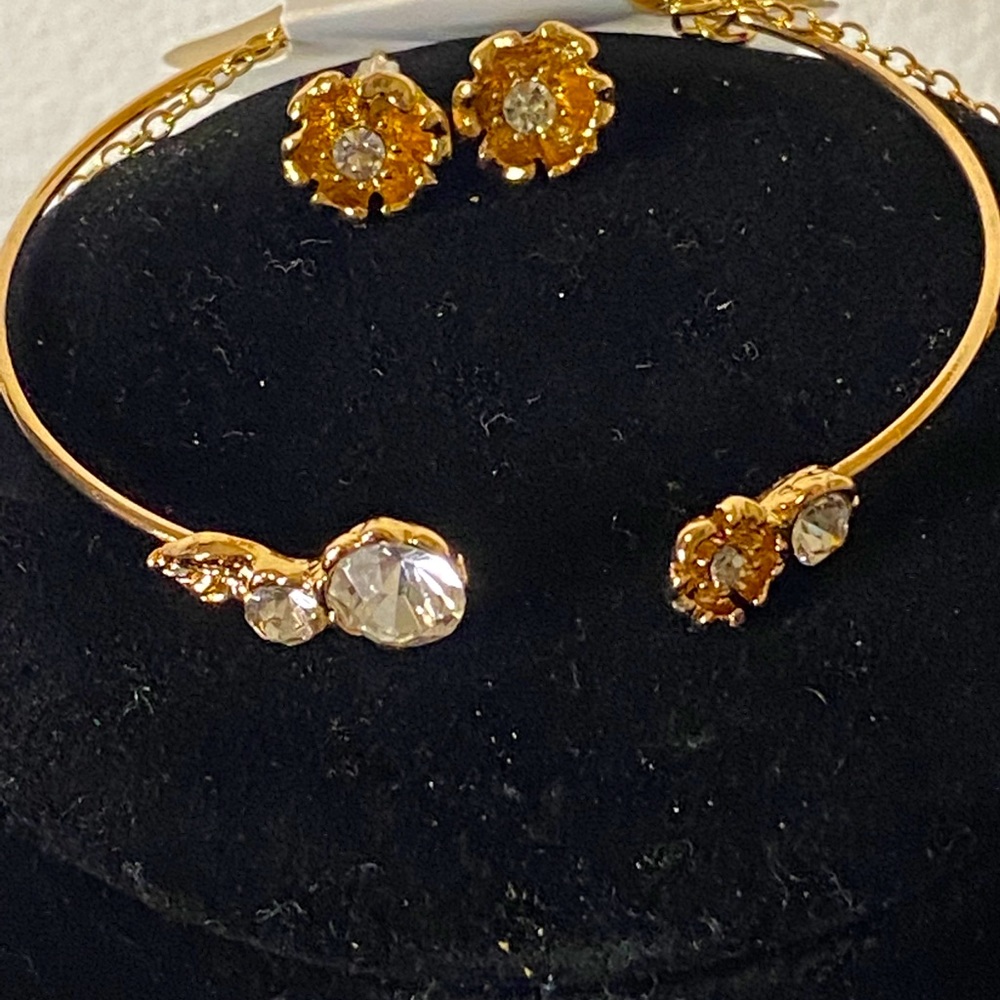 3 pc Necklace set